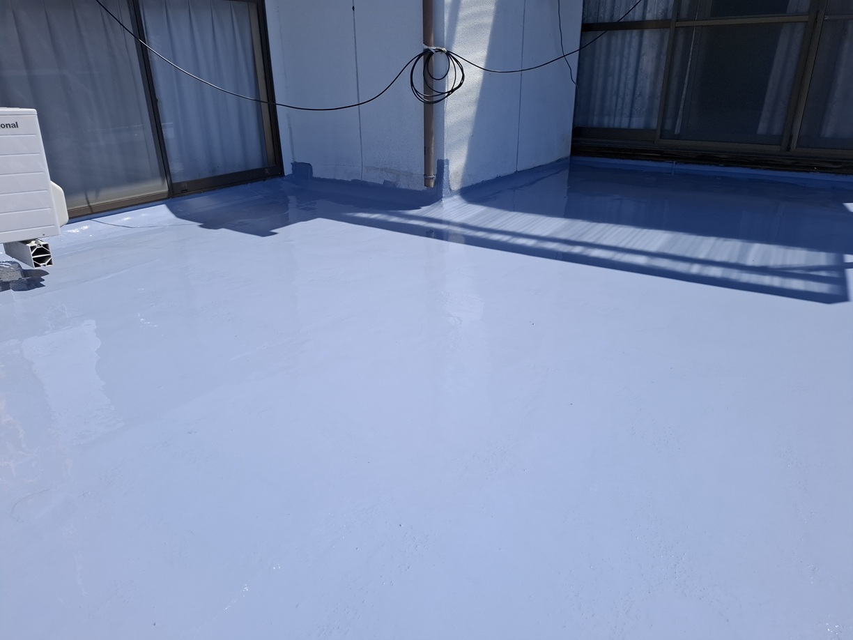 ウレタン防水材の塗布